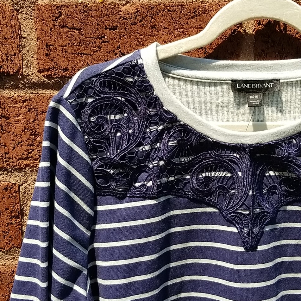 NWT Lane Bryant Tunic Top Navy Nautical Stripes - Picture 2 of 6